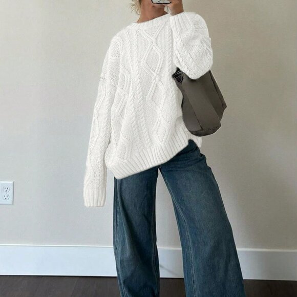 Sweaters - White Casual Women's Round Neck Long Sleeve Knit Sweater